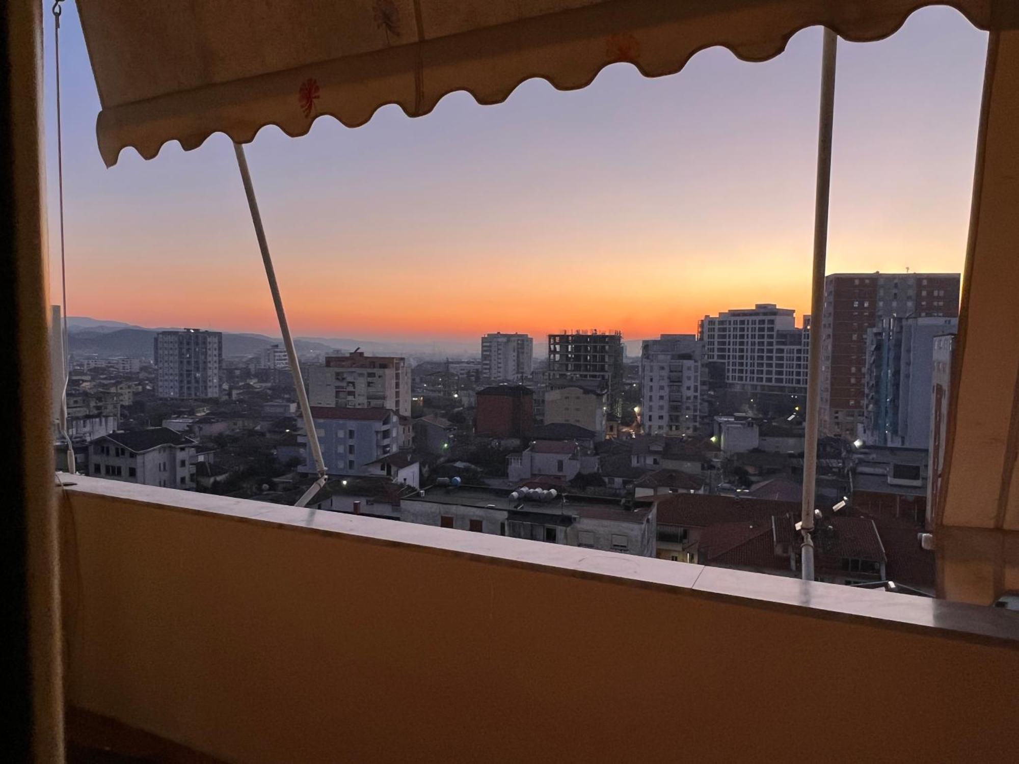 Elbasan Center Family Apartment N.42 エクステリア 写真